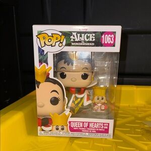 Funko Queen of Hearts Vinyl Figure - Red, Black, White, Gold